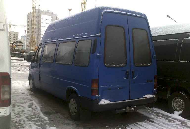 Сколько стоит заказать микроавтобус из Санкт-Петербург в Сертолово