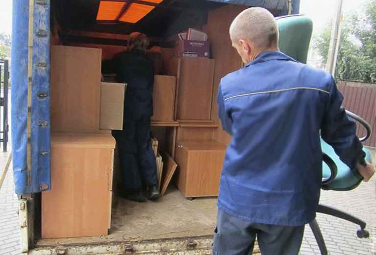 Заказать грузовой автомобиль для отправки вещей : Домашние вещи из Вологды в Калининград